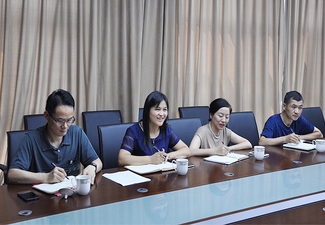 经开区房地产管理中心、海恒社区管委会领导莅临我司检查指导党建工作(图3)